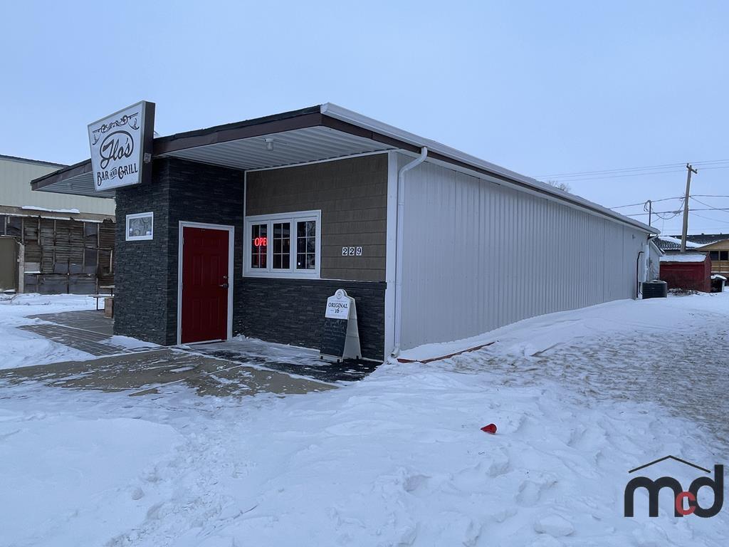 Flo's Bar & Grill with Property, Craik, Sk., Real Estate.